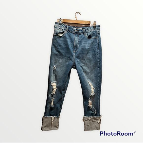 Fashion Nova high rise distressed jeans - Picture 1 of 7
